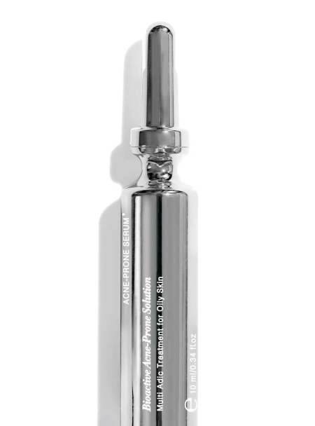 acne-ampula-close